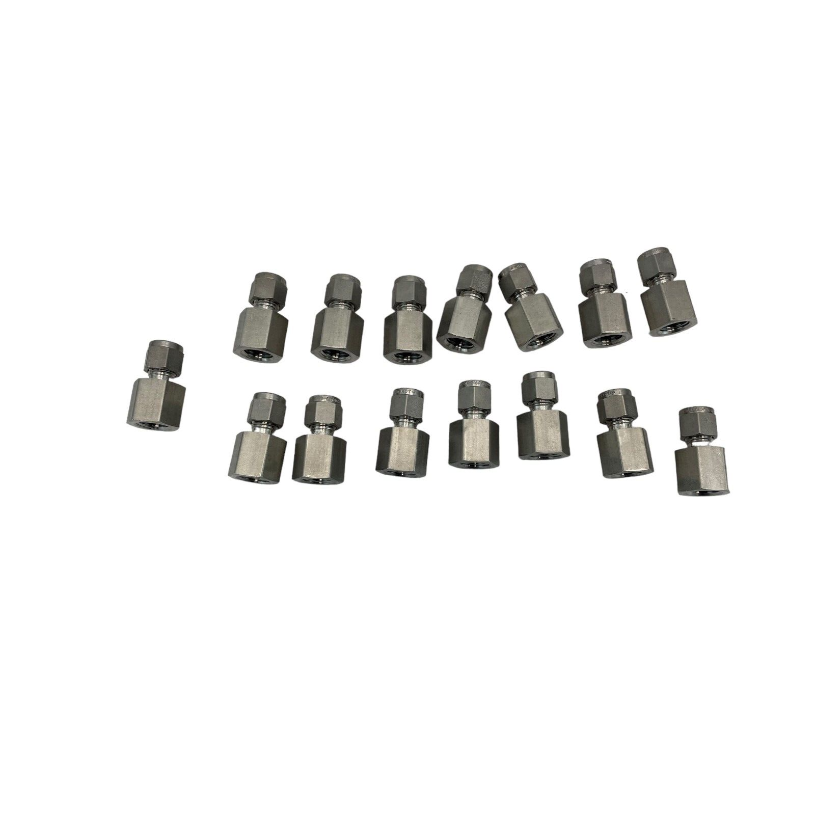 SWAGELOK 316 SS 2590331 FITTING 1/4