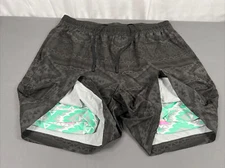 NWOT Chubbies The Quests 5.5” Athlounger Compression Lined Shorts Large