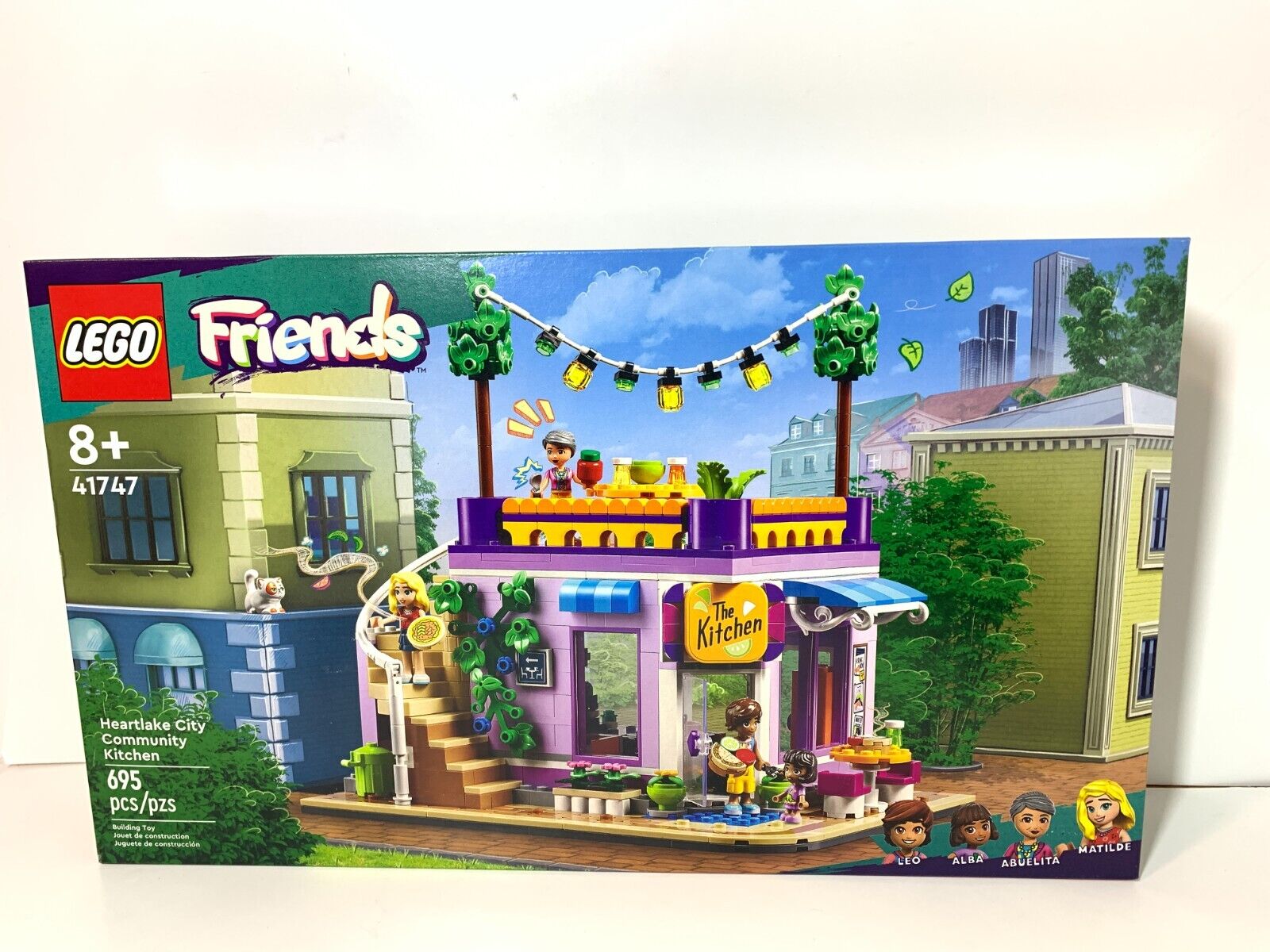 LEGO FRIENDS: Heartlake City Community Kitchen  - Set No: 41747   (New/Sealed)