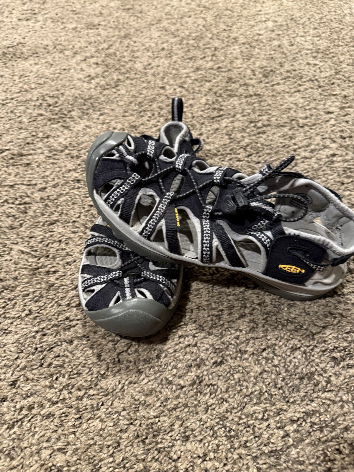 KEEN sandalo donna in pelle taglia 7 ottime condizioni