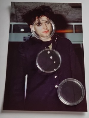 The Cure - Robert Smith - 1 Original Live Fotos - 10 x 15