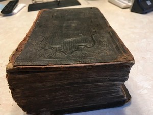 Antique Syriac Bible book, Aramaic, printed by Holzhausen, Vienna 1870 or so