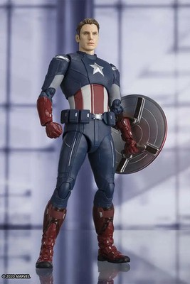 Bandai 72430 AE Captain America Cap Vs Cap SHF