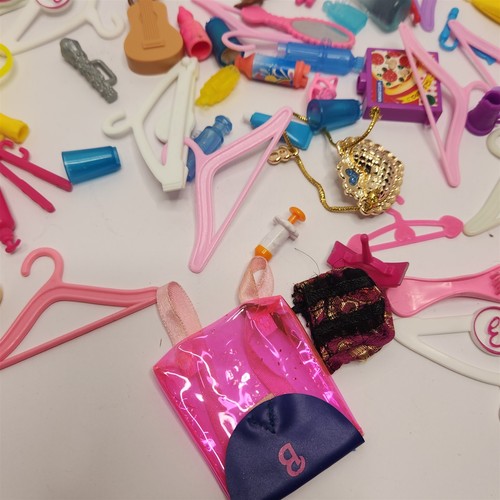 Doll Playset Accessories & Shoes Bulk Lot Barbie Etc.. COL-1493 - Picture 4 of 19