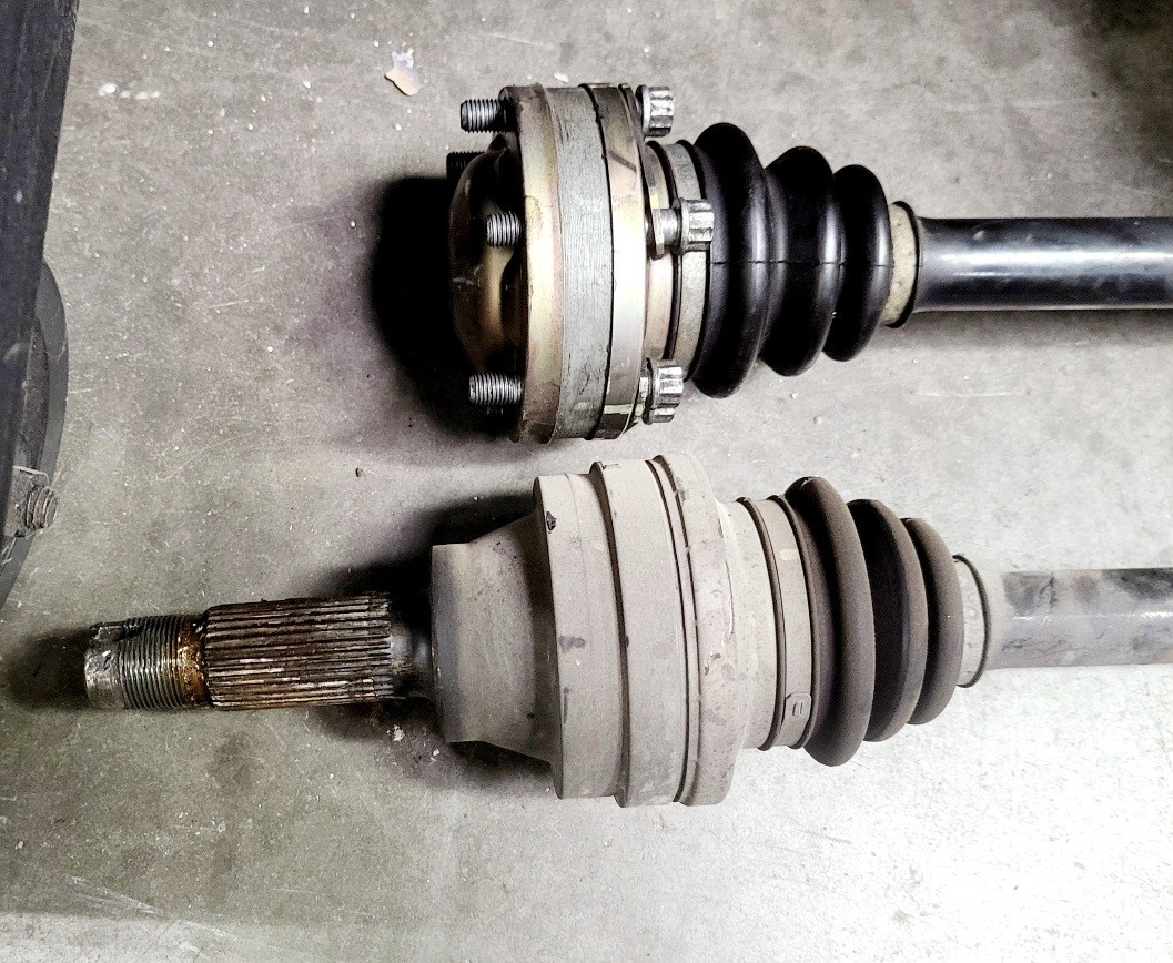 Ferrari 612 Scaglietti Rear Axle Shaft 210018 216079