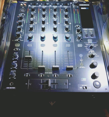 Reloop RMX-60     4+1 Kanal DJ-Mixer - Schwarz