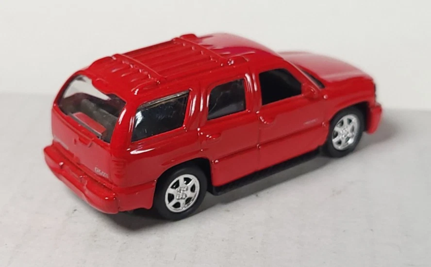 Welly loose GMC Yukon Denali red pull back(works) 1/64 - Image 2 of 2