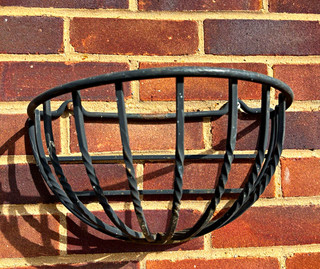 2 Metal Wall Mounted Half Round Flower Wall Basket Planters Medium Outdoor