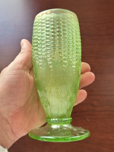 Pretty Ice Green Northwood Carnival Glass Corn Vase W Stalk Base