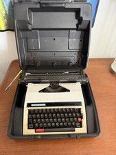 Swintec 1200 Manual Typewriter & Case thumbnail