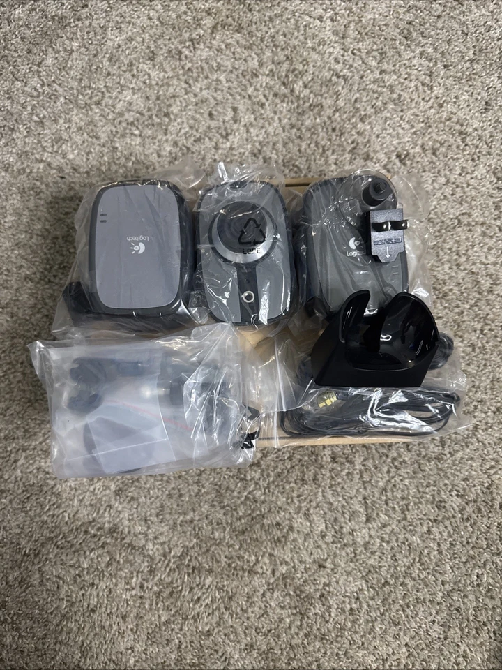 Logitech Alert 750i Indoor Master System Security Camera 720p - Image 3 of 4