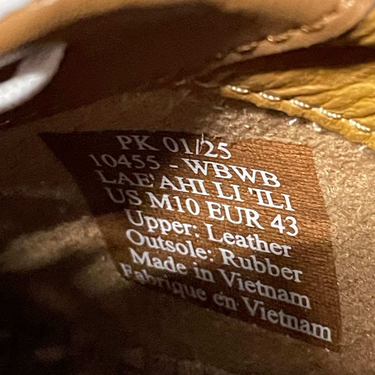 OLUKAI Lae‘ahi Li'Ili Waterproof Leather Sneaker Men's Size US 10 