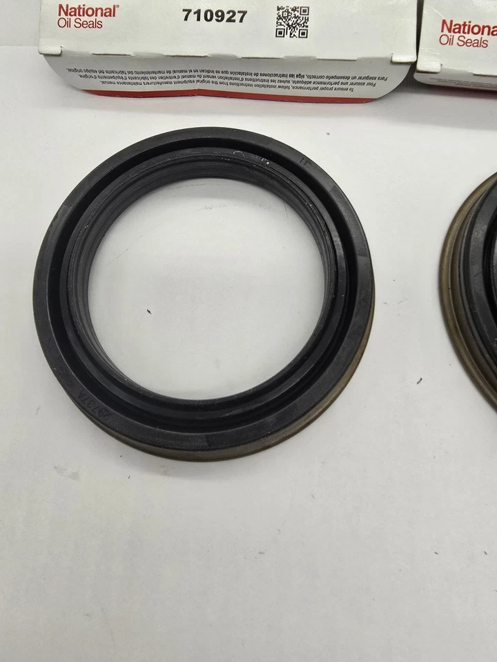 lot of 2 National Oil Seals 710927 Gaskets and Sealing Systems - Wheel Seal Rear - Image 2 of 4