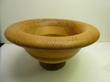 TURNED LAMINATED TIMBER WOODEN COMPORT FOOTED  BOWL
