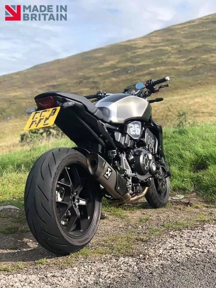 Honda cb1000r 2024 plus 2020