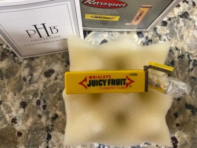 Wrigley's Juicy Fruit Gum hinge box w/ gum trinket inside - PHB