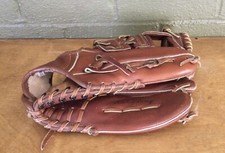 Mag Plus Right Hand Ball Glove MP2997