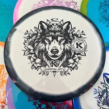 Latitude 64° 2025 Kristin Lätt Team Series Royal Grand Orbit Grace 11/6/-1/2