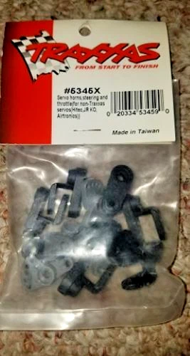 Servo bocinas Traxxas Summit, dirección 5345X y 5635 parachoques delantero y montaje de parachoques Foto 3 de 4