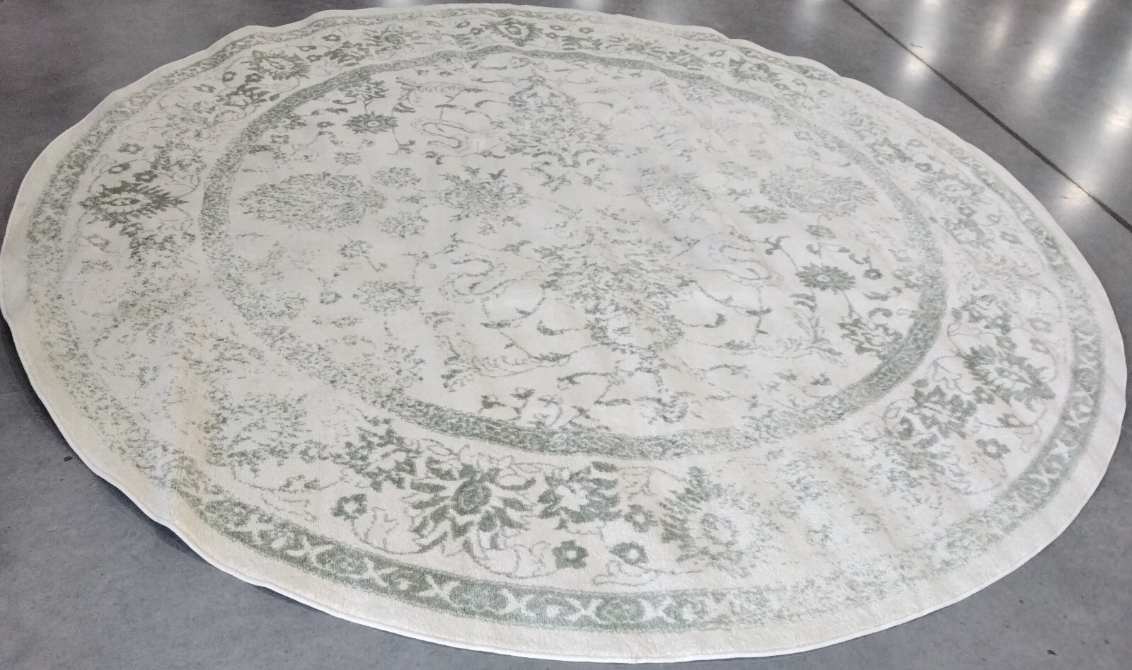 IVORY / SAGE 10' X 10' Round Back Stain Rug Reduced Price 1172758069 ADR109V-10R