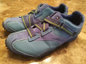 tommy hilfiger water shoes