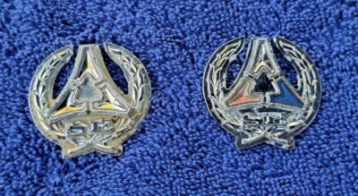 MOPAR 1971 #3504811 DODGE CHARGER SE DECK LID SET EMBLEM MEDALLION FASTBACK