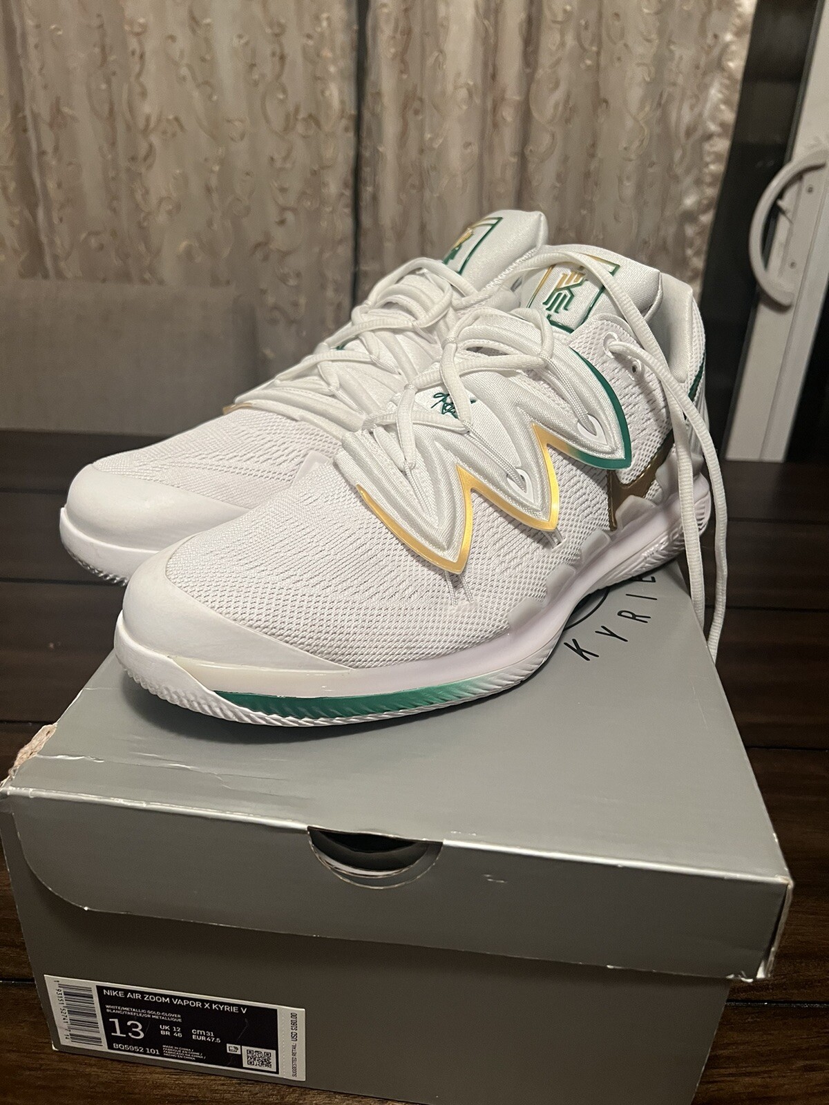 kyrie vapor x tennis