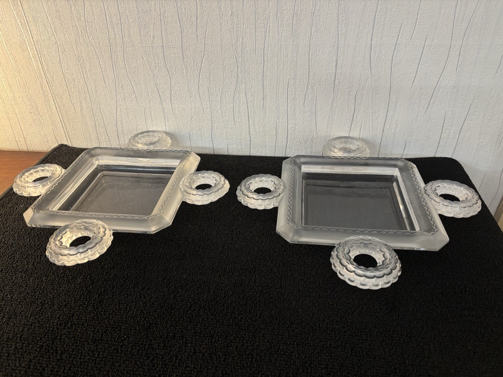 Par De Copas Centro De Mesa En Cristal Lalique Francia (Precio De La Pareja)