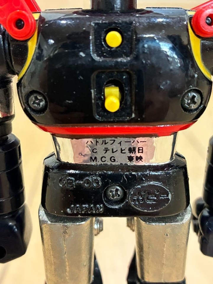 884588_5