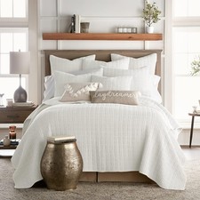 Mills Waffle King/Cal King Quilt Set 106x92in with 2 Pillow Shams 36x20in -