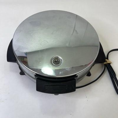 Vintage Toastmaster 442A Waffle Baker Model W252A Chrome Round Non-stick