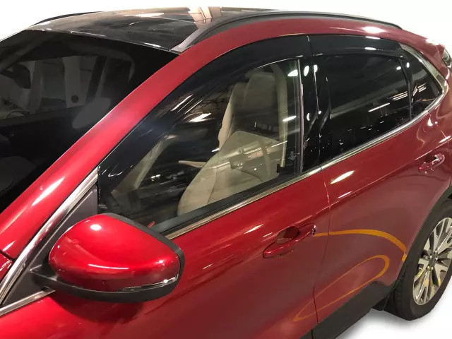Deflectores de aire de perfil bajo para Ford Escape 2022-2024 (N/P VLJ6Z-18246-A)