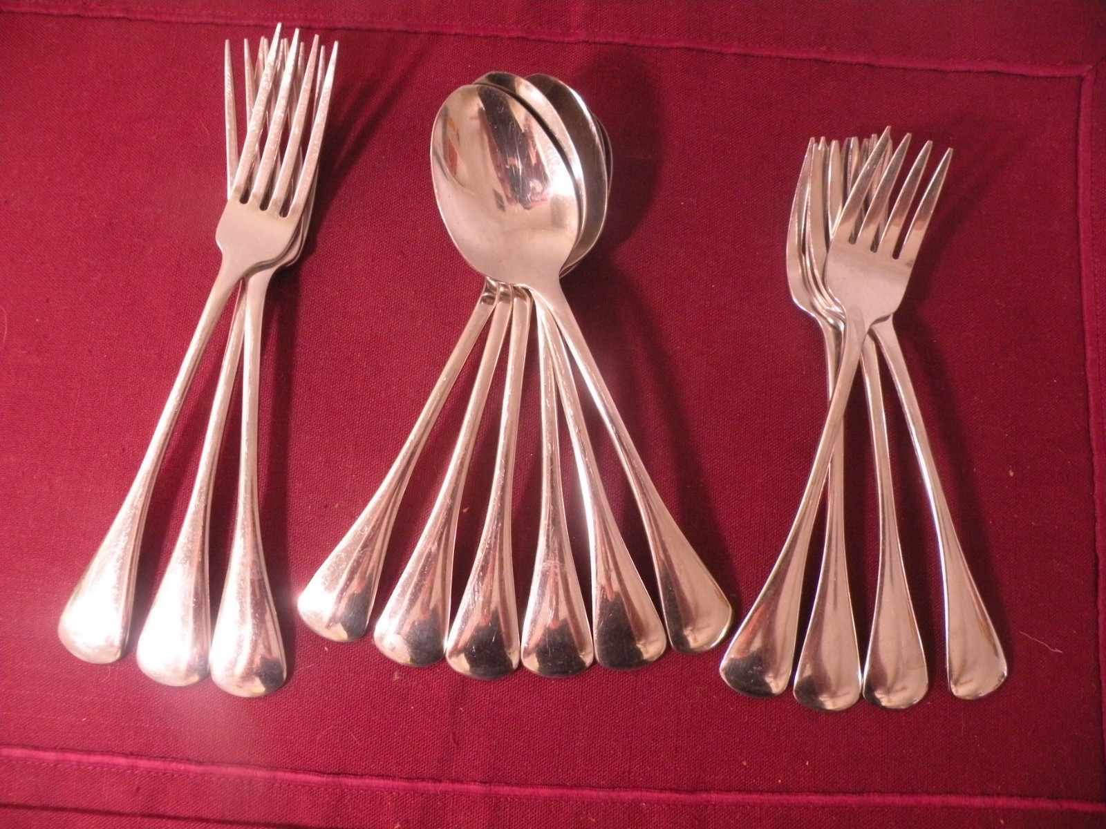 Salad Forks Oval Soup Spoons