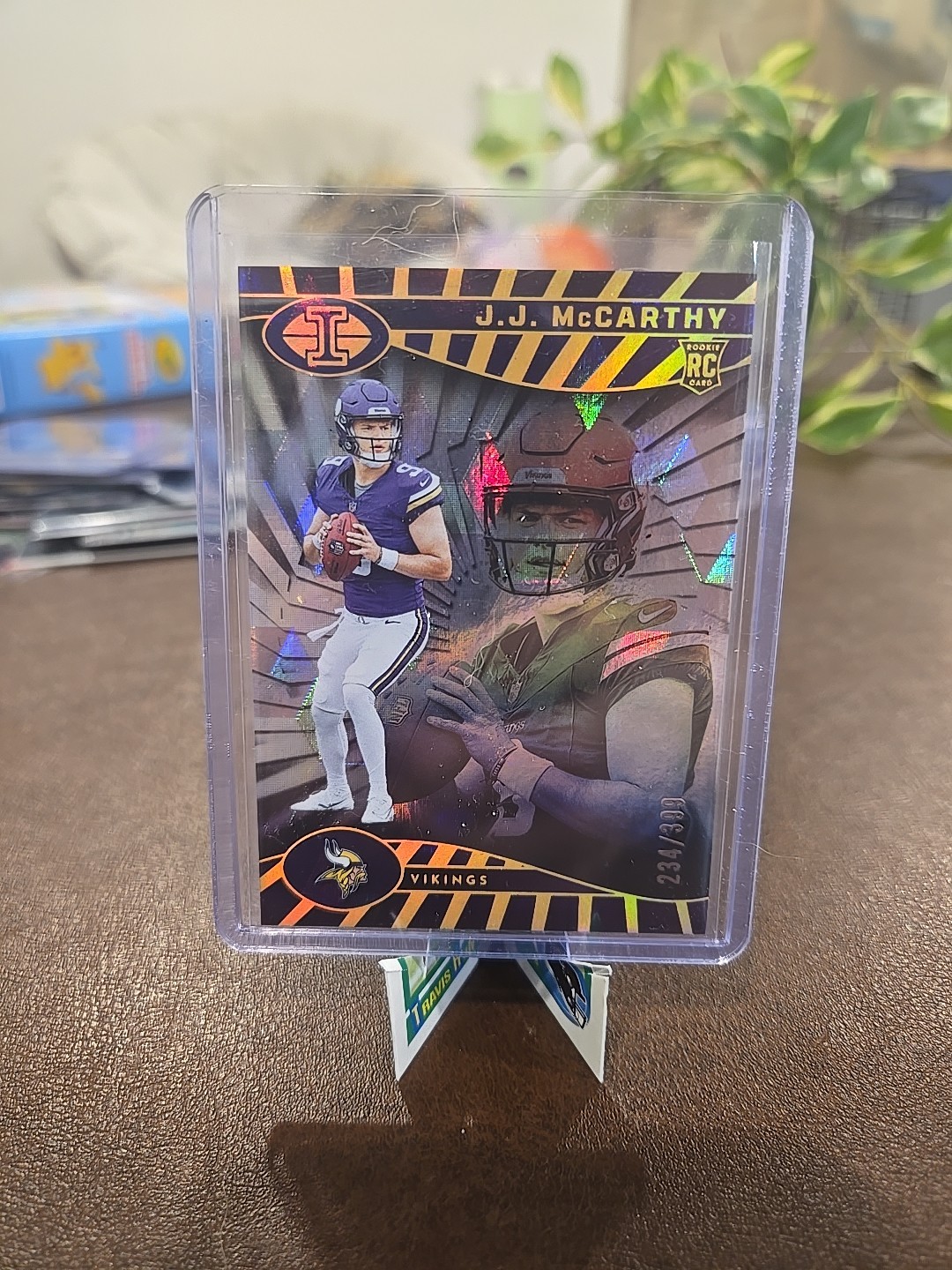 2024 Panini Illusions - J.J. McCarthy #100 Trophy Collection Cubic /399 (RC)