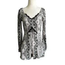 Kendall & Kylie Multicolor Paisley Romper Women Size XS | 49-26