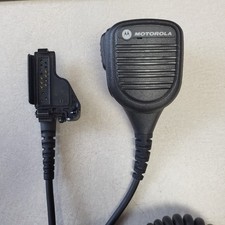 Motorola PMMN4038A Remote Speaker Mic with IP57 Rating Submersible