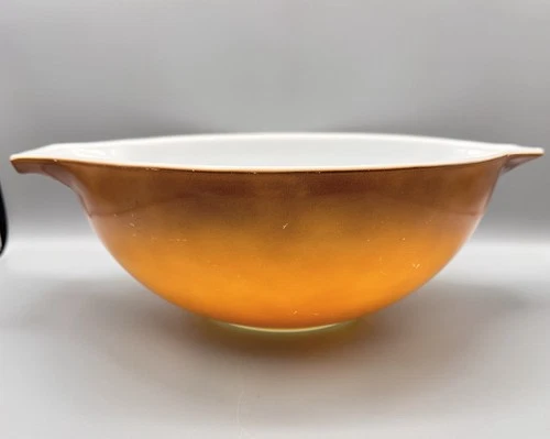 Vintage Pyrex 444 Old Orchard 4 qt Mixing Serving Cinderella Bowl Orangey-Brown