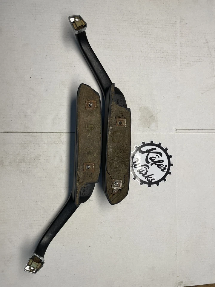 AUDI FOX 803-867-171. 803-867-172. L-R Front Door Pull arm rest BLACK - Image 3 of 4
