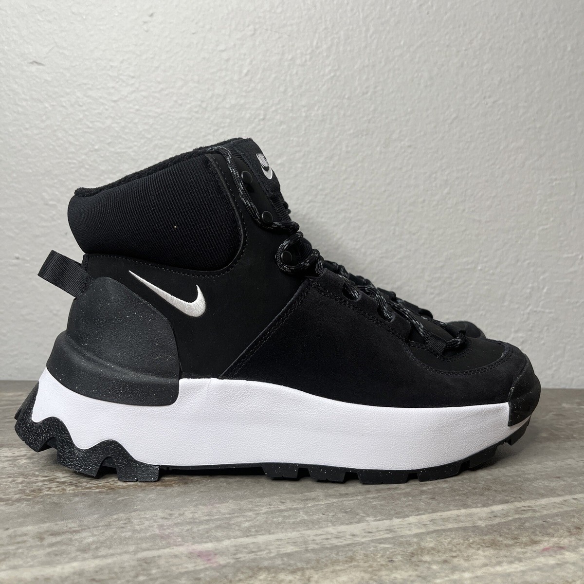 Nike City Classic Women's Lace-up Sneaker Boots Black Size