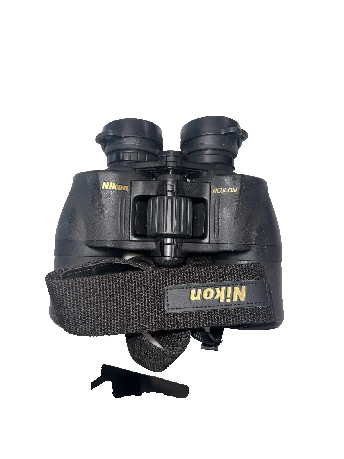 Binoculares y monoculares Nikon con estabilización de imagen