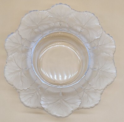 ラリック　綺麗な植物の文様　honfleur leaf　のお皿　高さが2ｃｍ Vintage Lalique FRANCE Honfleur Geranium Leaf Edge Crystal Jewelry