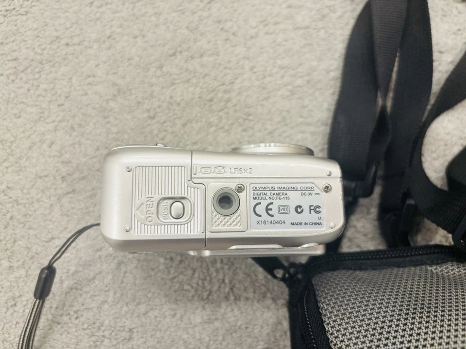 Olympus FE-115 5.0MP Digital Camera Tested Working - Image 3 of 4