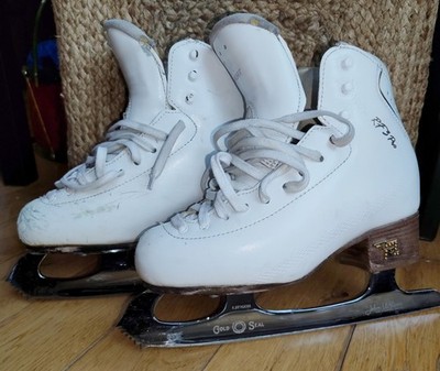 Risport RF3 Pro size 225 figure skating boots + Gold Seal blades 8 1/4