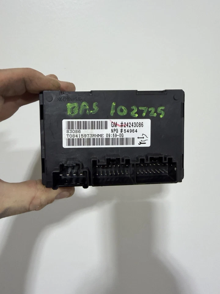 2007-2012 雪佛兰 Suburban Tahoe 育空转运箱控制模块 24243086 — 第 2/4 张图片