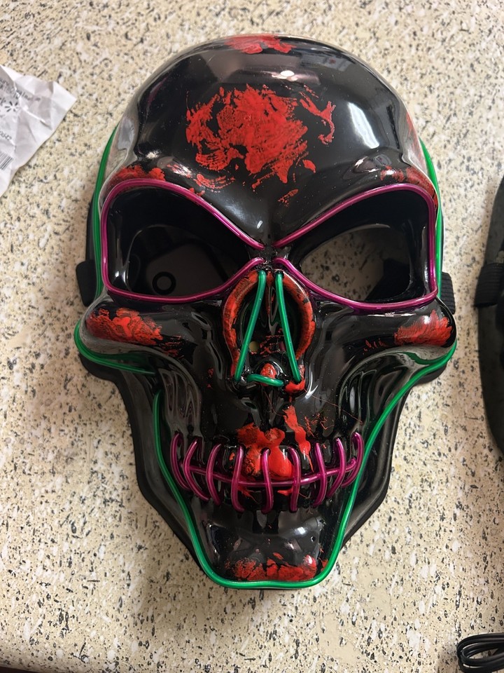 LED Light Up Scary Halloween Mask & Glowing LED Gloves for Cosplay ...