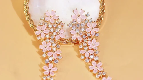Belleza Colgantes Pendientes Flor Colgantes Rosa Amarillo Enchapados en Oro Circonio Circal para Mujeres - Vídeo 1 de 1