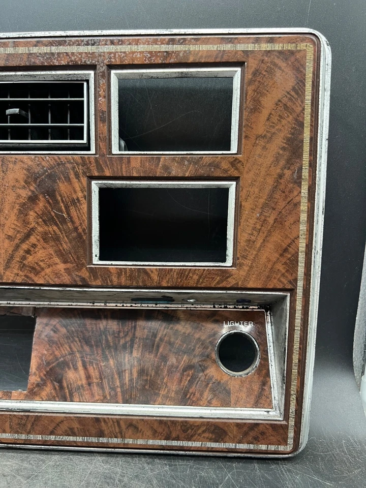 Oldsmobile Delta 88 1977-1984 OEM radio control de clima tablero bisel 554854 Foto 2 de 4