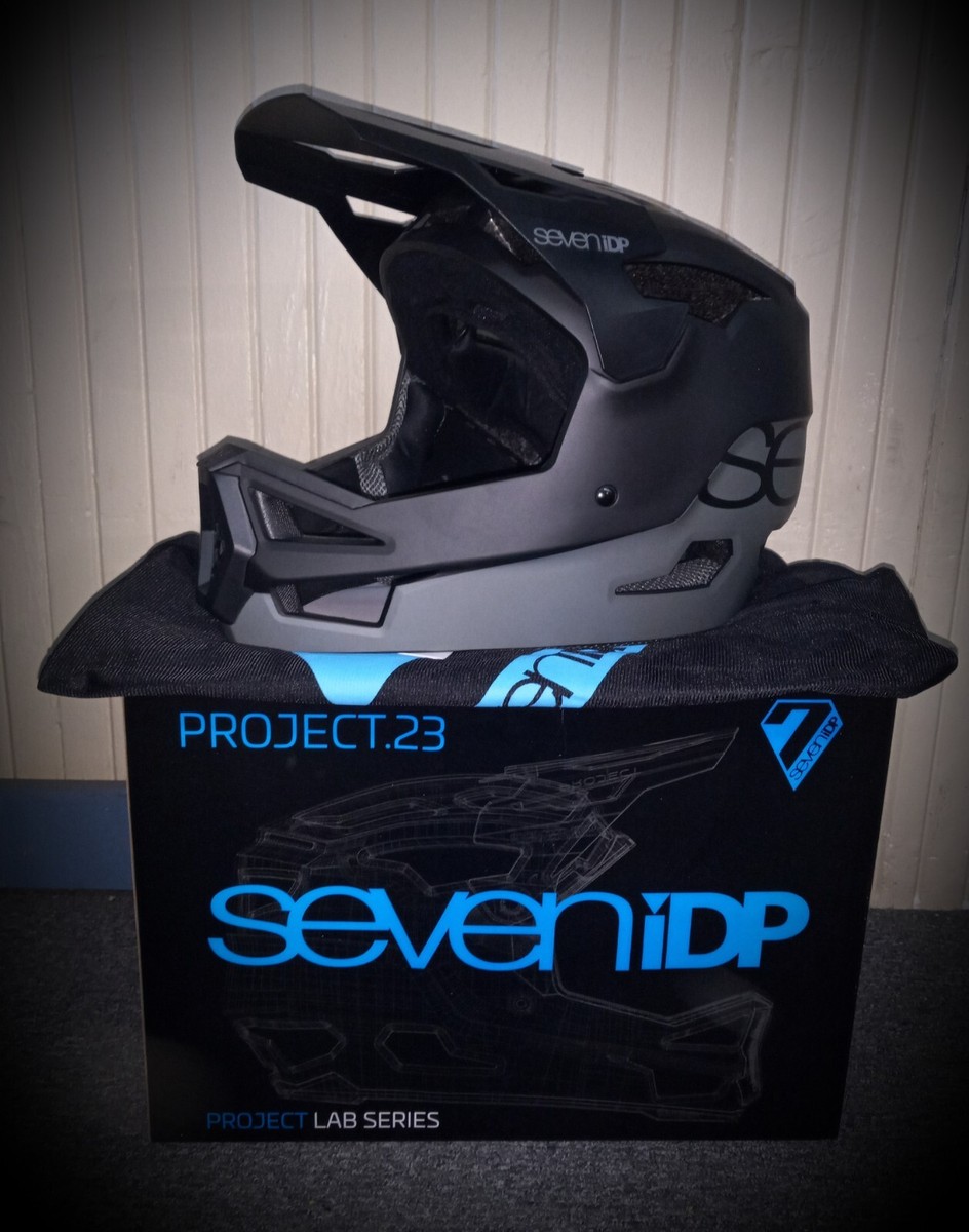 7 IDP PROJECT 23 ABS MTB/BMX HELMET GRAPHITE/BLACK SIZE ADULT