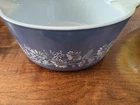 VINTAGE Pyrex COLONIAL MIST Blue White Flowers 475-B 2.5 L Casserole Dish