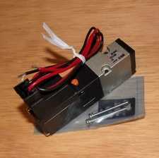 SMC Pneumatics 24VDC 3-Port Solenoid Valve VZ314M-5L